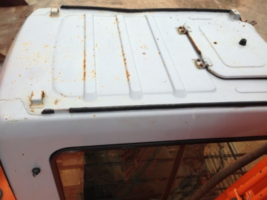 ขายรถแบคโฮ HITACHI EX120-2 ระบบไฟฟ้าเต็ม ใบกว้าง 80 ซม มีVDO รถนอกนำเข้าสภาพสวย ติดต่อ 081-2990958