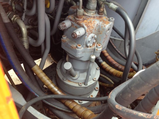 ขายรถแบคโฮ HITACHI EX120-2 ระบบไฟฟ้าเต็ม ใบกว้าง 80 ซม มีVDO รถนอกนำเข้าสภาพสวย ติดต่อ 081-2990958