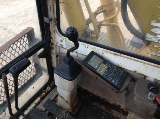 ขายรถแบคโฮ KOMATSU PC120-5 มี VDO ระบบไฟฟ้าเต็ม รถนอกนำเข้าสภาพสวย สนใจติดต่อ 089-8368497 ขายรถแบคโฮ KOMATSU PC120-5 มี VDO ระบบไฟฟ้าเต็ม รถนอกนำเข้าสภาพสวย สนใจติดต่อ 089-8368497