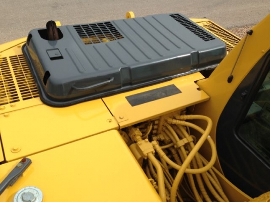 ขายรถแบคโฮ KOMATSU PC130-6 มี VDOครับ ระบบไฟฟ้าเต็ม รถนอกนำเข้าสภาพสวย สนใจติดต่อ 081-2990958 ขายรถแบคโฮ KOMATSU PC130-6 มี VDOครับ ระบบไฟฟ้าเต็ม รถนอกนำเข้าสภาพสวย สนใจติดต่อ 081-2990958