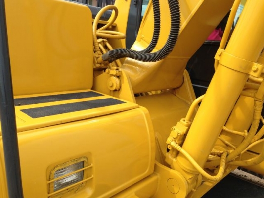 ขายรถแบคโฮ KOMATSU PC130-6 มี VDOครับ ระบบไฟฟ้าเต็ม รถนอกนำเข้าสภาพสวย สนใจติดต่อ 081-2990958 ขายรถแบคโฮ KOMATSU PC130-6 มี VDOครับ ระบบไฟฟ้าเต็ม รถนอกนำเข้าสภาพสวย สนใจติดต่อ 081-2990958