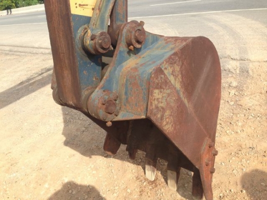 ขายรถแบคโฮ KOMATSU PC100-3 นำเข้าจากญิ่ปุ่น ใบแทร็ค70 ซม.มีVDOการทำงานให้ชมครับ ติดต่อ 081-2990958