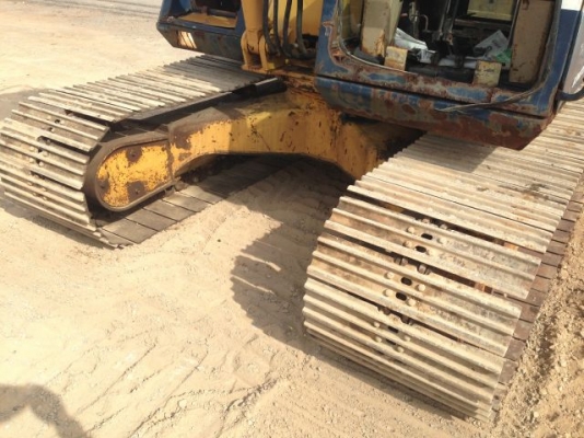 ขายรถแบคโฮ KOMATSU PC100-3 นำเข้าจากญิ่ปุ่น ใบแทร็ค70 ซม.มีVDOการทำงานให้ชมครับ ติดต่อ 081-2990958