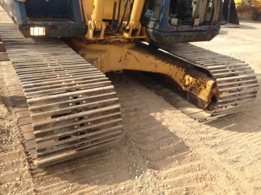 ขายรถแบคโฮ KOMATSU PC100-3 นำเข้าจากญิ่ปุ่น ใบแทร็ค70 ซม.มีVDOการทำงานให้ชมครับ ติดต่อ 081-2990958