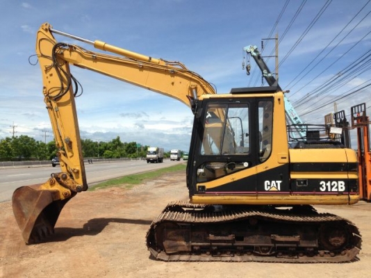 ขายรถแบคโฮ CAT 312B ระบบไฟฟ้าเต็ม ใบแทร็ค70 ซม บูมอาร์มยาวพิเศษ นำเข้าจากญิ่ปุ่น มีVDOการทำงานให้ชมครับ ติดต่อ