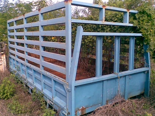 ขายกะบะ 6ล้อถอดลงจากอีซุซุ NPR กว้าง 2.10เมตร ยาว 4.30เมตร คัสซี 75ซม