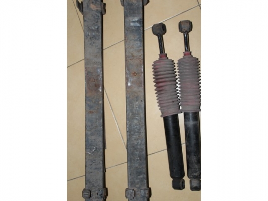 ขายแหนบ Dmax ตัวแรกยกตับ โหลด1นิ้ว แถมโช๊ค 1 คู่