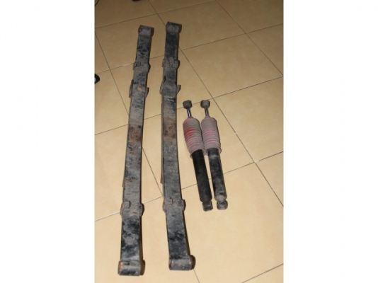 ขายแหนบ Dmax ตัวแรกยกตับ โหลด1นิ้ว แถมโช๊ค 1 คู่