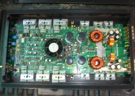 ขอขายpower รถยนต์ plaitnum pt-a7800 1200w