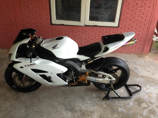 ขาย honda cbr1000RR  05  อินวอย  สรรพสามิต