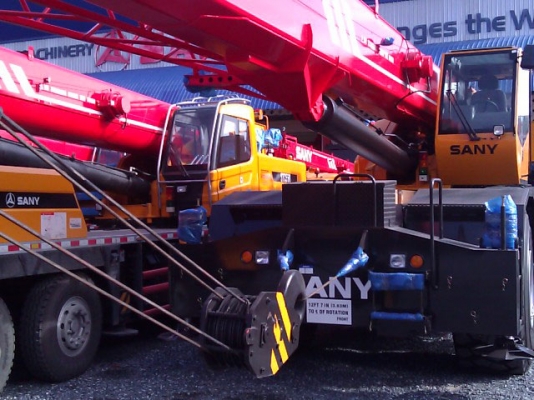 ขาย Sany Rough-Terrain Crane 55 Ton