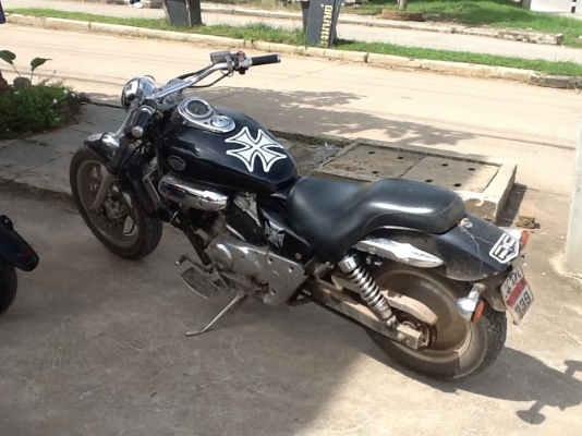 ขายด่วน honda maxna 250cc4จังหวะเอกสารใบนำเข้าถูกต้องขอขายที่ 69000บาทครับ