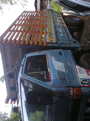 NPR 115 รถห้าง ปี 38 F หน้าหลัง ยาง 8.25