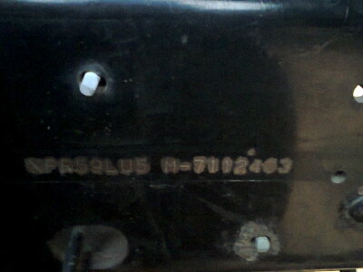 NPR 115 รถห้าง ปี 38 F หน้าหลัง ยาง 8.25