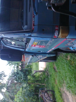 NPR 115 รถห้าง ปี 38 F หน้าหลัง ยาง 8.25