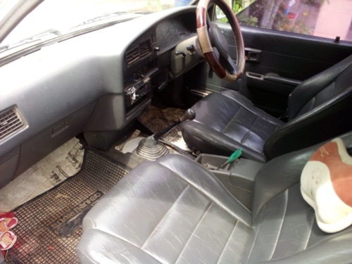 toyota ไฮลัก   แวน 4 ประตู เล่มทะเบียน