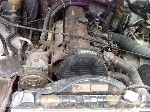 toyota ไฮลัก   แวน 4 ประตู เล่มทะเบียน