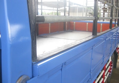 ขายรถ 6 ล้อ ISUZU NKR 130 แรง มีคอกแป๊บ โทร 088-4501277 ขายรถ 6 ล้อ ISUZU NKR 130 แรง มีคอกแป๊บ โทร 088-4501277