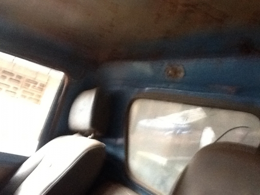 จองแล้วครับ จากหนองบัวลำภูครับ ขายด่วน tl100 ราคาเบาๆ ที่135000 เครื่อง100ฝาขาว 4bb1 แคชชีมีดามบ้างนิด หน่อยไม่ผุครับทะเบียนขาดปี52ครับยาว4.20เมตรครับ