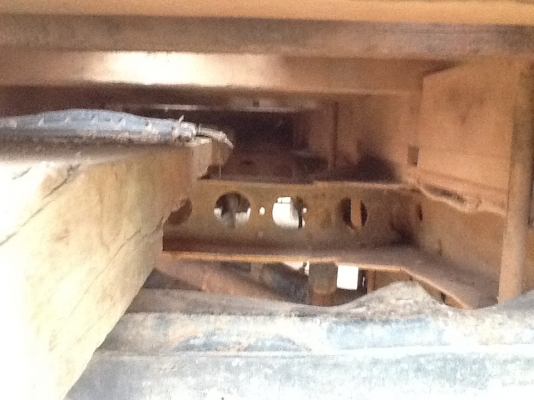 จองแล้วครับ จากหนองบัวลำภูครับ ขายด่วน tl100 ราคาเบาๆ ที่135000 เครื่อง100ฝาขาว 4bb1 แคชชีมีดามบ้างนิด หน่อยไม่ผุครับทะเบียนขาดปี52ครับยาว4.20เมตรครับ