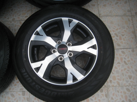 ขายล้อแม็ก Vigo TRD ป้ายแดง 16"x6.5" et40 5รู114.3 + ยาง ปี13 สนใจติดต่อเล็กคลองสามครับ (081-3747940)