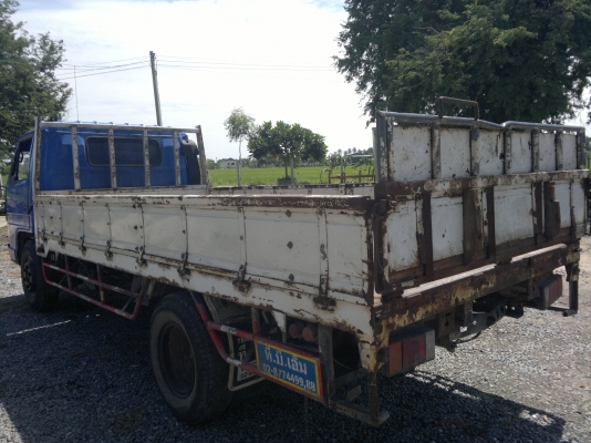 ขายรถ ISUZU NPR รถห้าง ปี 32 เครื่อง 4BD1 115แรงม้า