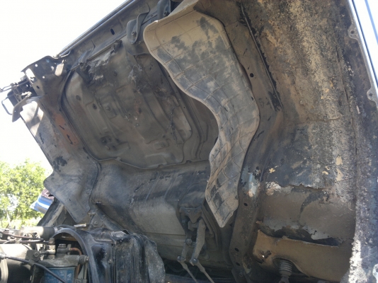 ขายรถ ISUZU NPR รถห้าง ปี 32 เครื่อง 4BD1 115แรงม้า