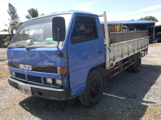ขายรถ ISUZU NPR รถห้าง ปี 32 เครื่อง 4BD1 115แรงม้า