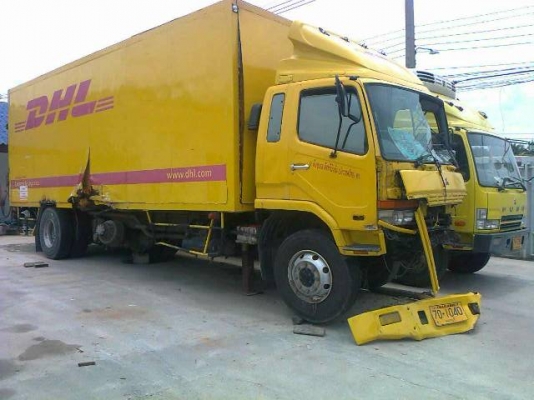 Mitsubishi FUSO M617 ปี 46 เพลาเดียวยาว 7 เมตร ตู้แห้ง มีดีฟหลัง