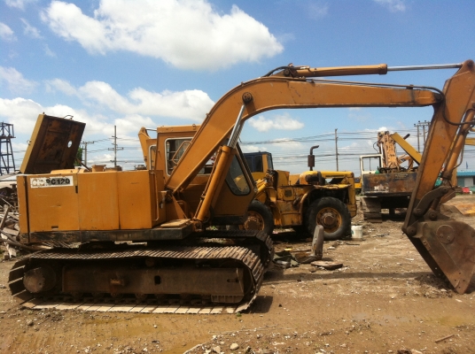 ขายรถแมคโครPC120-2 สภาพพร้อมใช้ สนใจติดต่อ บอย 085-156-2314