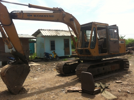 ขายรถแมคโครPC120-2 สภาพพร้อมใช้ สนใจติดต่อ บอย 085-156-2314