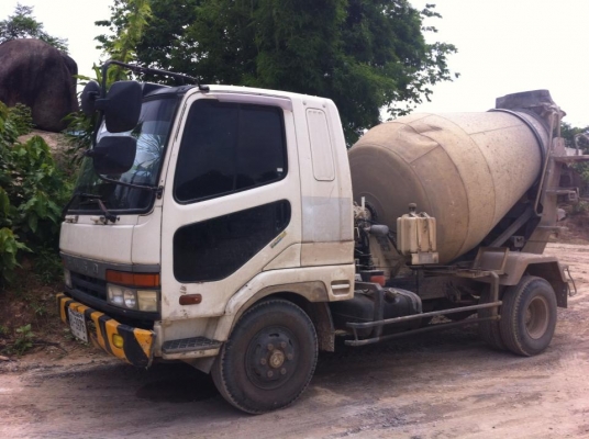 ขายรถมิกซ์ปูน MITSUBISHI เครื่อง 6D17 (3Q)