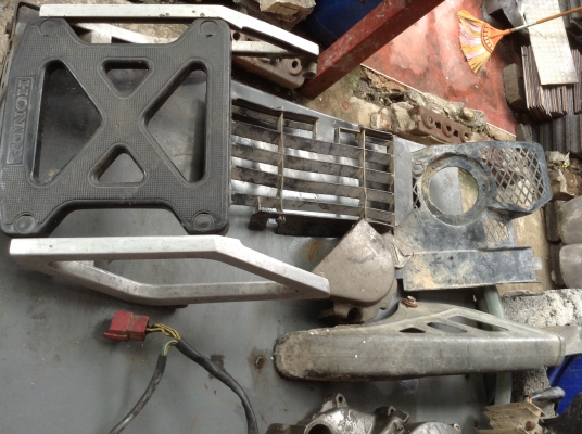 ขายอะไหล่ax1  250cc