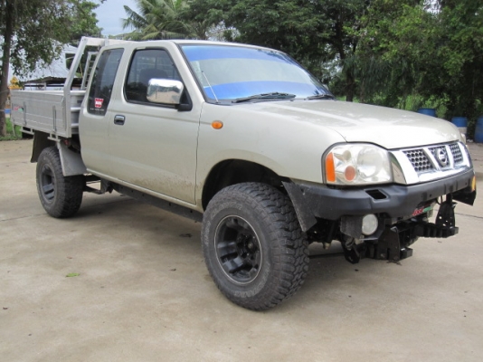 ขายนิสสันฟรอนเทีย กระบะลอย ยกสูงนิดๆ ขายนิสสันฟรอนเทีย กระบะลอย ยกสูงนิดๆ