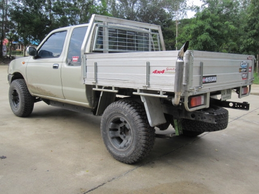 ขายนิสสันฟรอนเทีย กระบะลอย ยกสูงนิดๆ ขายนิสสันฟรอนเทีย กระบะลอย ยกสูงนิดๆ