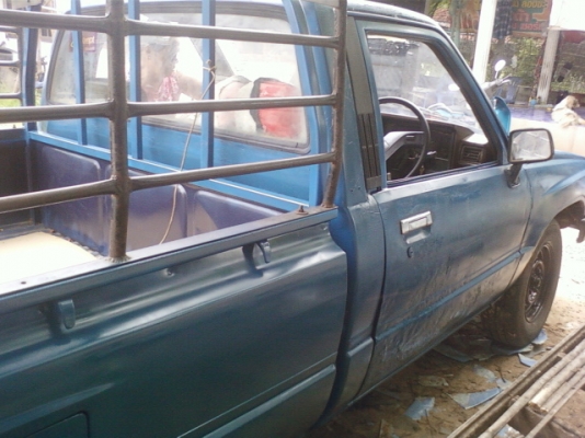 ต้องการขาย  รถกระบะ  ฮีโร่  60000    ปี 28  เครื่องยนต์แน่นมาก ประหยัดน้ำมันจริงๆ  รถวิ่งตรงไม่ส่าย เกียร์ ไม่หอน เข้าง่าย ไฟถอยออก  เอกสารพร้อมโอน ต่อทะเบียนปี 57  เรียบร้อยครับ