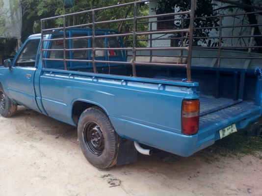 ต้องการขาย  รถกระบะ  ฮีโร่  60000    ปี 28  เครื่องยนต์แน่นมาก ประหยัดน้ำมันจริงๆ  รถวิ่งตรงไม่ส่าย เกียร์ ไม่หอน เข้าง่าย ไฟถอยออก  เอกสารพร้อมโอน ต่อทะเบียนปี 57  เรียบร้อยครับ