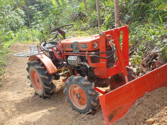ขายรถไถเล็ก kobuta B6000 ขายรถไถเล็ก kobuta B6000