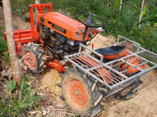 ขายรถไถเล็ก kobuta B6000 ขายรถไถเล็ก kobuta B6000