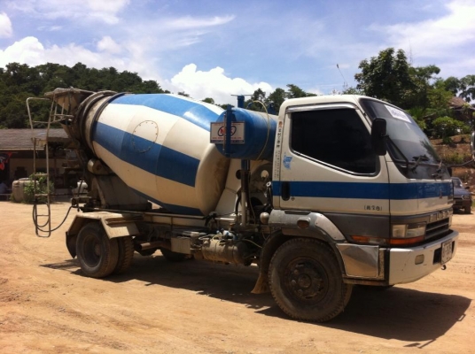 ขายรถมิกซ์ปูน MITSUBISHI เครื่อง D17 (3.5Q)