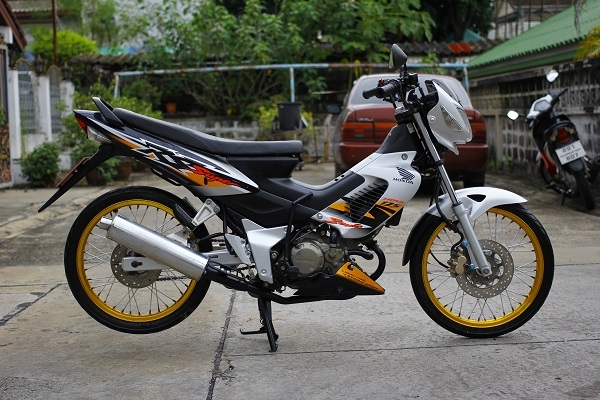 ขาย โซนิค 46  ล้อทอง เดิมๆ สวยๆ   รถมือเดียว