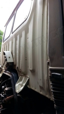 รถบรรทุก 10 ล้อบรรทุกของเหลว  ยี่ห้อ HINO รุ่น FM3MMLD