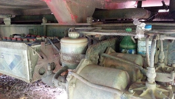 รถบรรทุก 10 ล้อบรรทุกของเหลว  ยี่ห้อ HINO รุ่น FM3MMLD