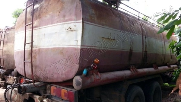 รถบรรทุก 10 ล้อบรรทุกของเหลว  ยี่ห้อ HINO รุ่น FM3MMLD