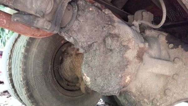 รถบรรทุก 10 ล้อบรรทุกของเหลว  ยี่ห้อ HINO รุ่น FM3MMLD