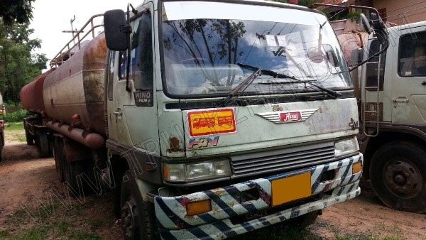 รถบรรทุก 10 ล้อบรรทุกของเหลว  ยี่ห้อ HINO รุ่น FM3MMLD  240 แรงม้า