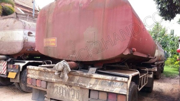 รถบรรทุก 10 ล้อบรรทุกของเหลว  ยี่ห้อ HINO รุ่น FM3MMLD  240 แรงม้า