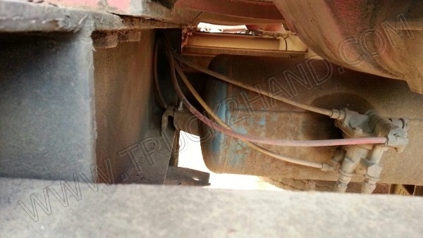 รถบรรทุก 10 ล้อบรรทุกของเหลว  ยี่ห้อ HINO รุ่น FM3MMLD  240 แรงม้า