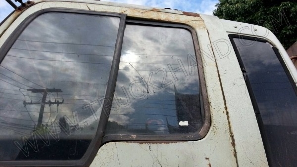 รถบรรทุก 10 ล้อบรรทุกของเหลว  ยี่ห้อ HINO รุ่น FM3MMLD  240 แรงม้า