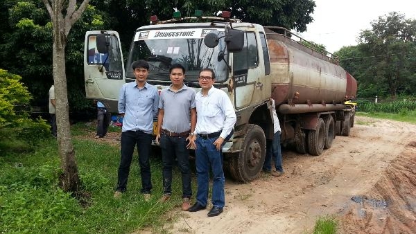 รถบรรทุก 10 ล้อบรรทุกของเหลว  ยี่ห้อ HINO รุ่น FM3MMLD  240 แรงม้า